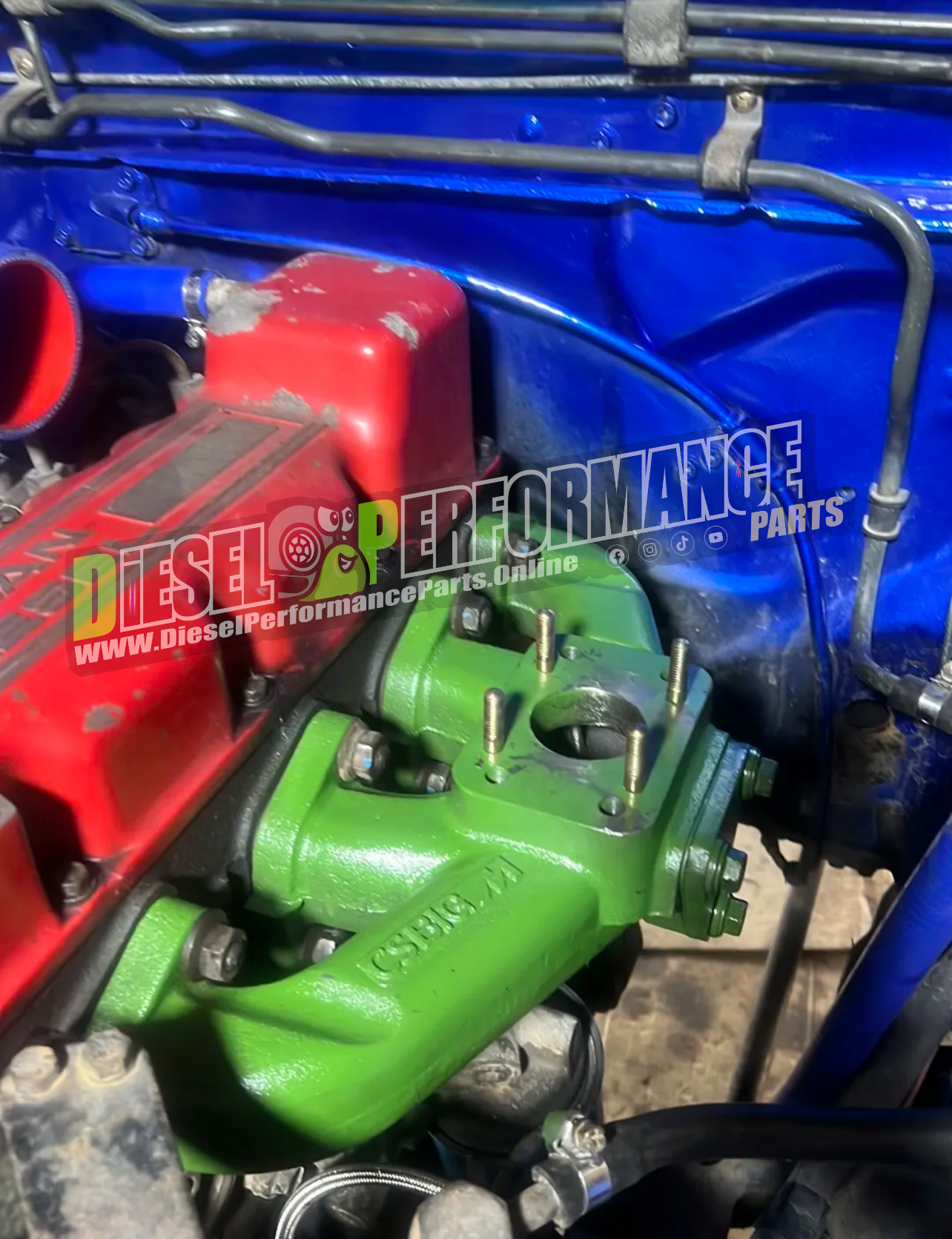 TD25/TD27/BD25/BD30/QD32 [CS] Hi-Mount Exhaust Manifold (THA Stock)